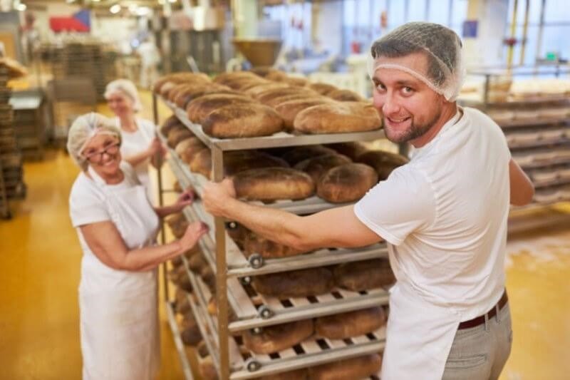Food protection managers keep food safe