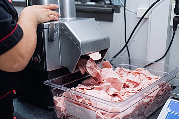 food safety training commercial food slicer sanitation