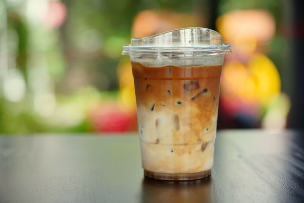 Iced coffee: is the creamer in it safe?